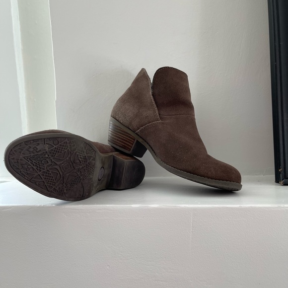 Sued ankle boots - Picture 4 of 4